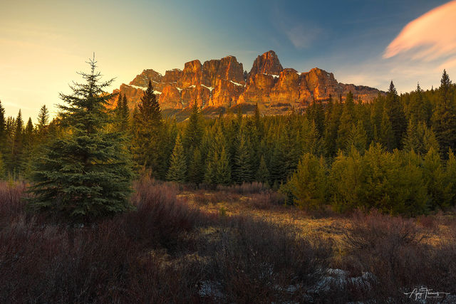 DEVIL'S THUMB
