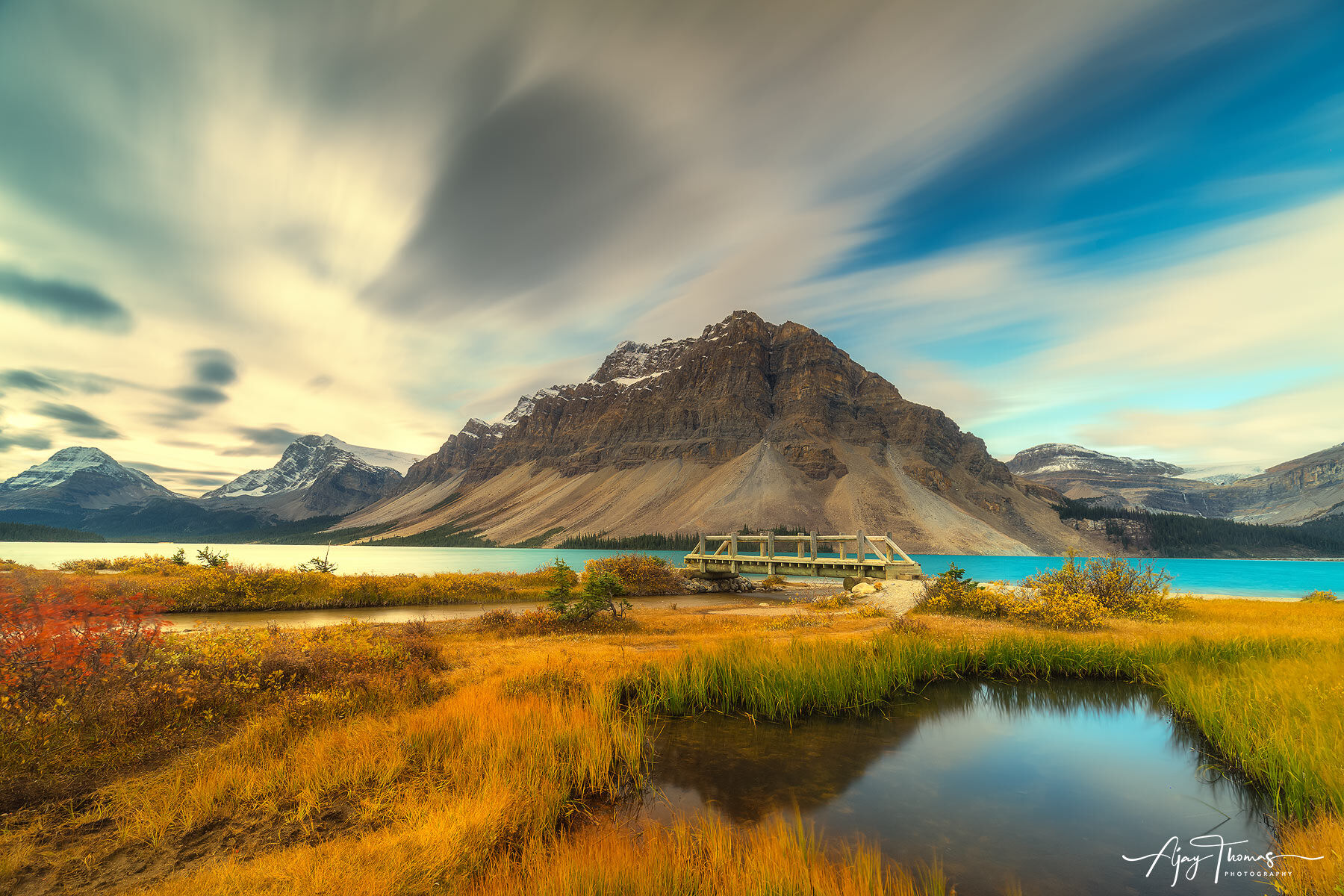 Bow lake in Summer time 