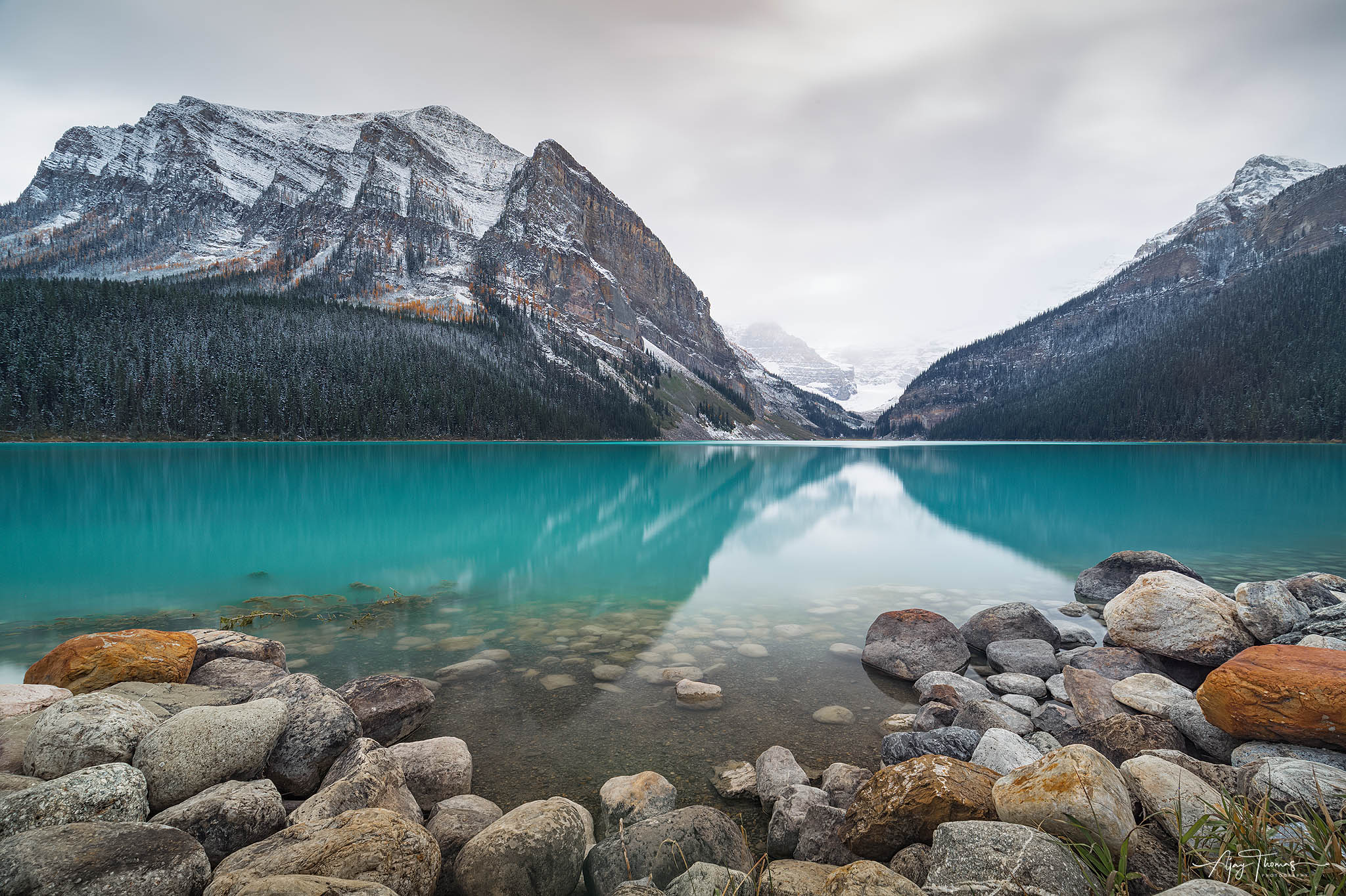 Breathtakingly beautiful glacier fed lake and mountain ranges that could rejuvenate  your soul. Lake Louise is the highest permanent...